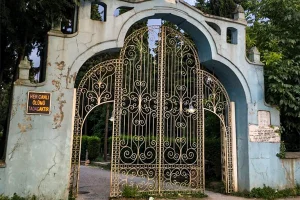 Historical Places to Travel- Sapanca Vecihi Gate